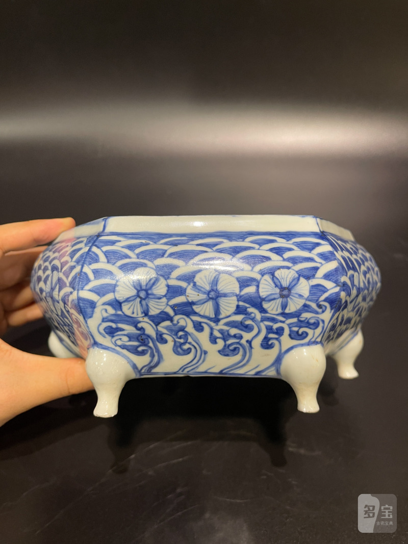 明晚期 青花落花流水六方形洗 - 图3